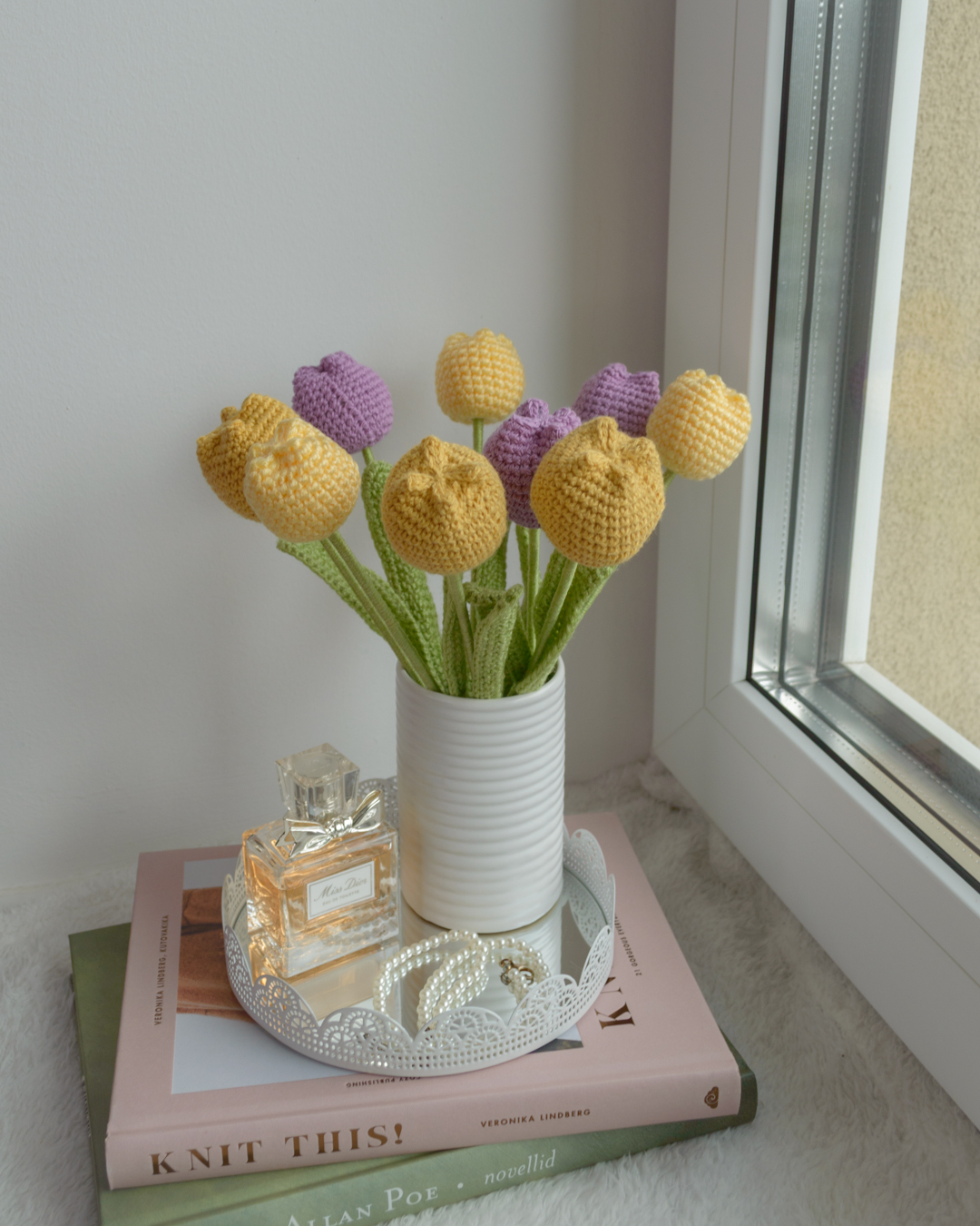 Kollased ja lillad tulbid 9tk - Image 3