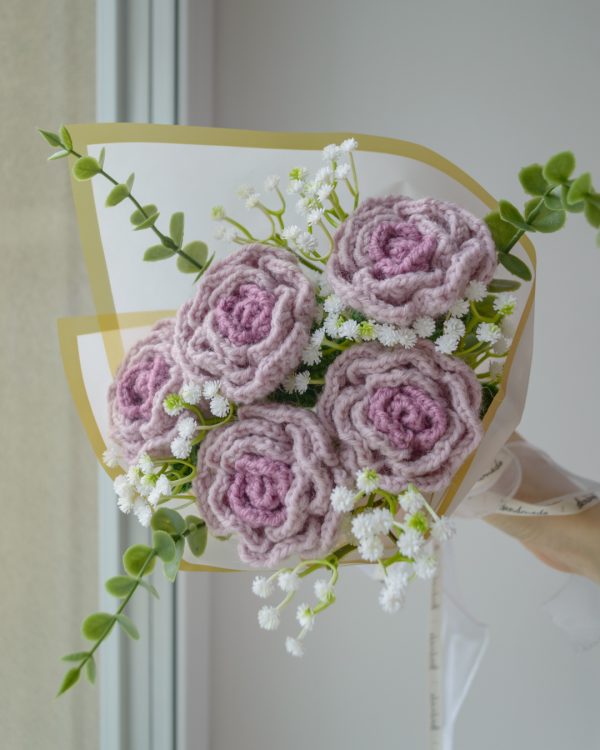 Kahevärviline lilla roosikimp (5 roosi) - Image 3
