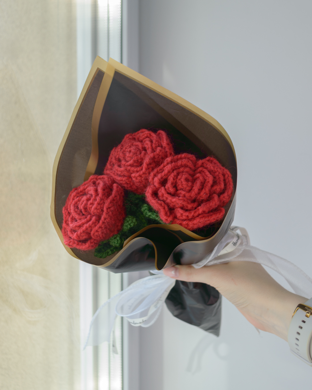 Punane roosikimp (3 roosi) - Image 2