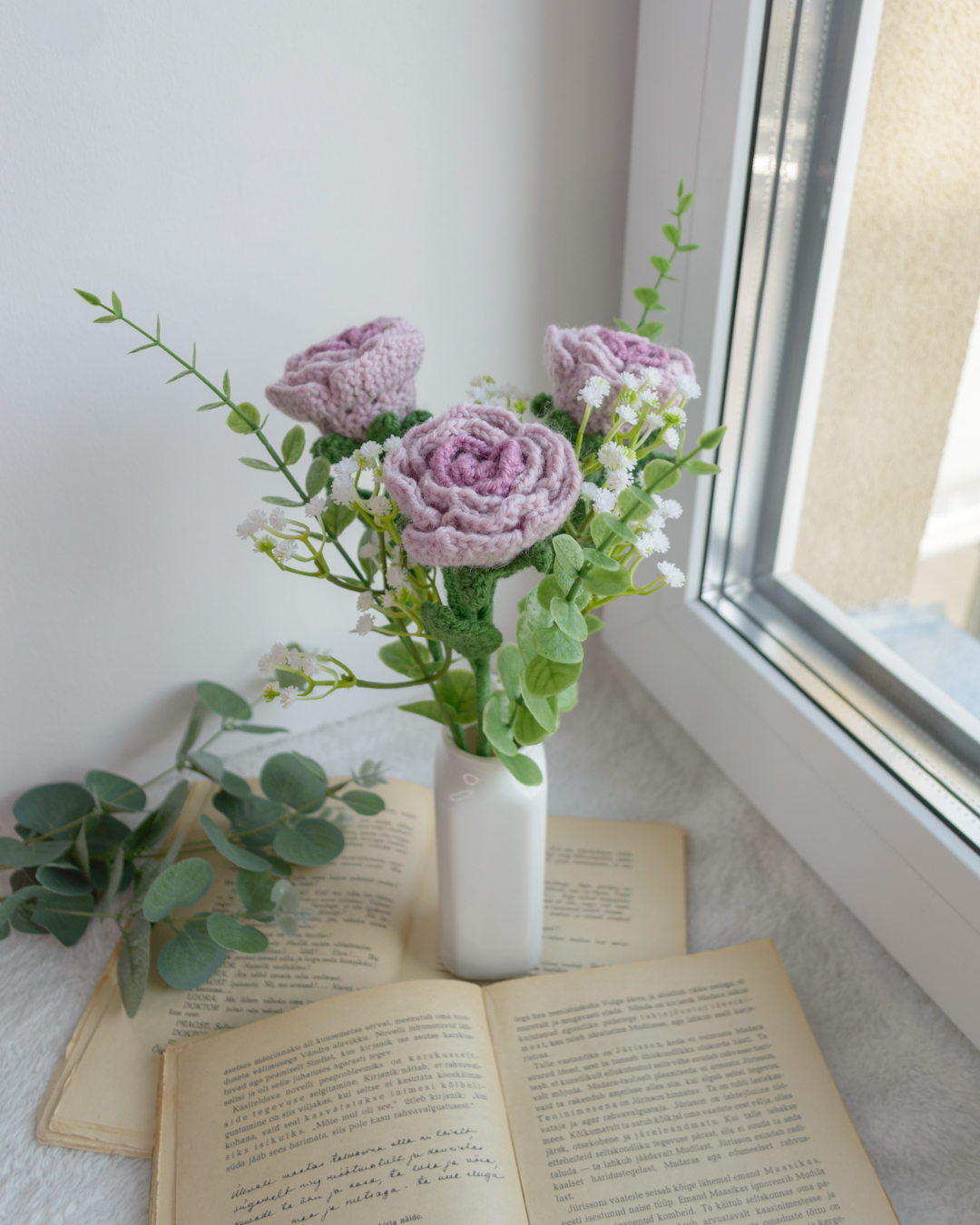 Kahevärviline lilla roosikimp (3 roosi) - Image 9