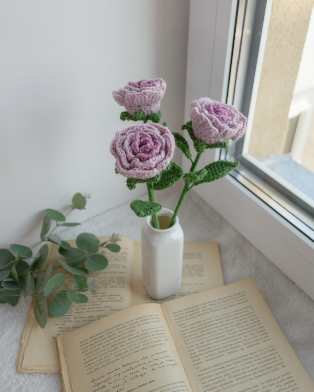 Kahevärviline lilla roosikimp (3 roosi) - Image 10