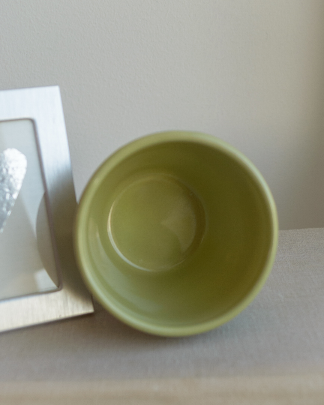 Lillad võõrasemad rohelises potis - Image 6