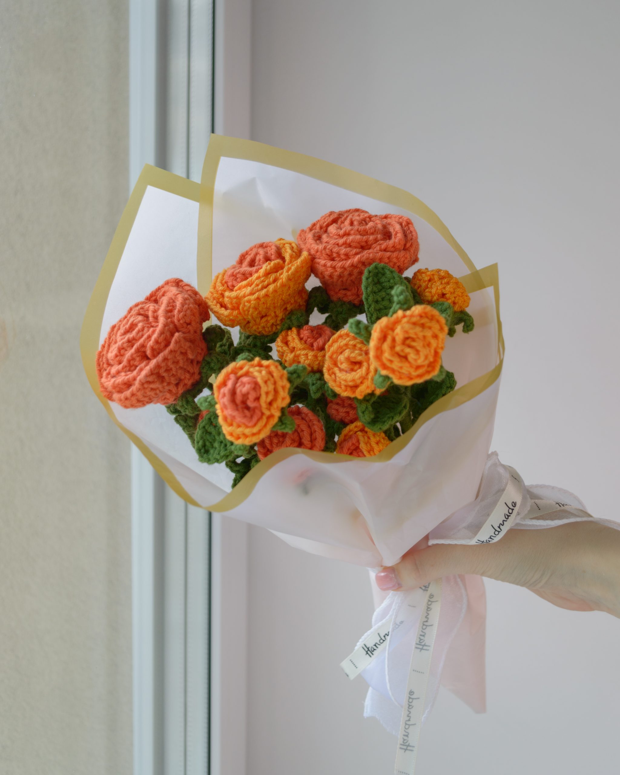 Oranžid suured ja väikesed roosid (5 oksa, 13 roosiõit) - Pilt 2